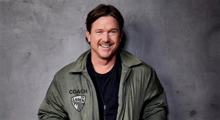 Johnny de Mol – Goed dat jij bestaat! — muziek in Tiel