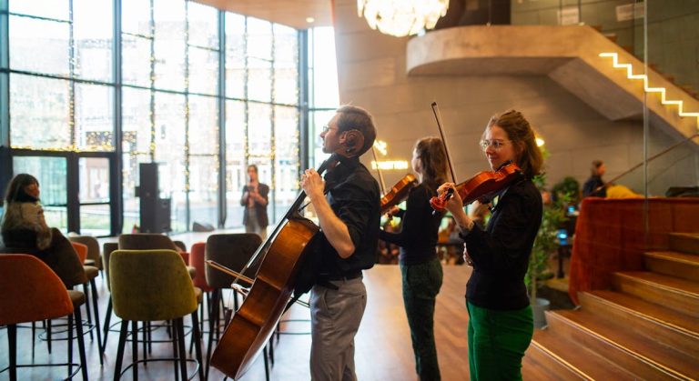 NEUS! (2+) — muziek in Tiel