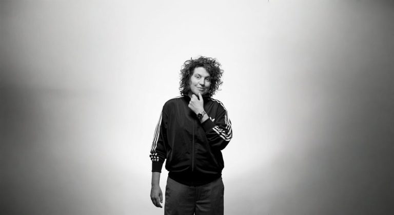 Hardleers – Kim Schuddeboom — theater in Tiel